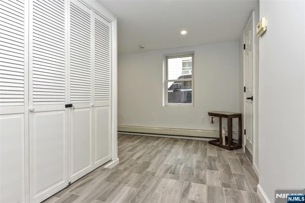 112 Pink Street Property Photo 7