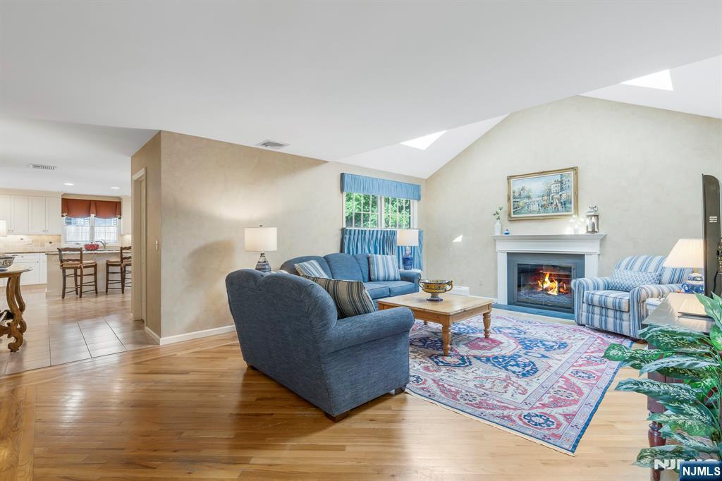 312 William Way Property Photo 4