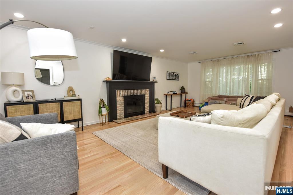 388 Carriage Lane Property Photo 12