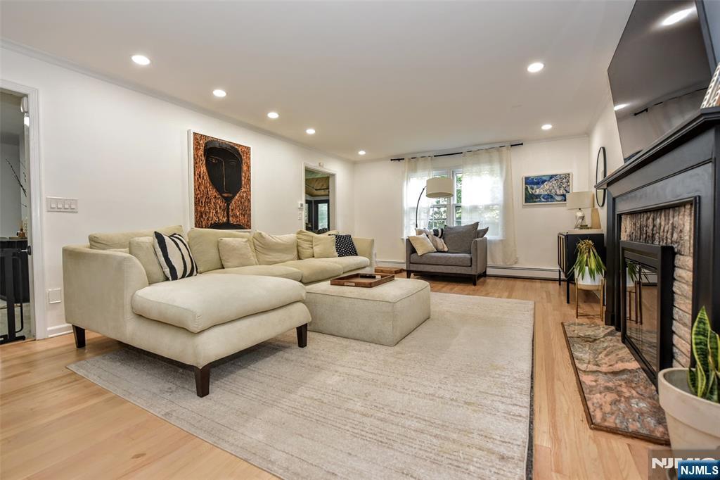 388 Carriage Lane Property Photo 13