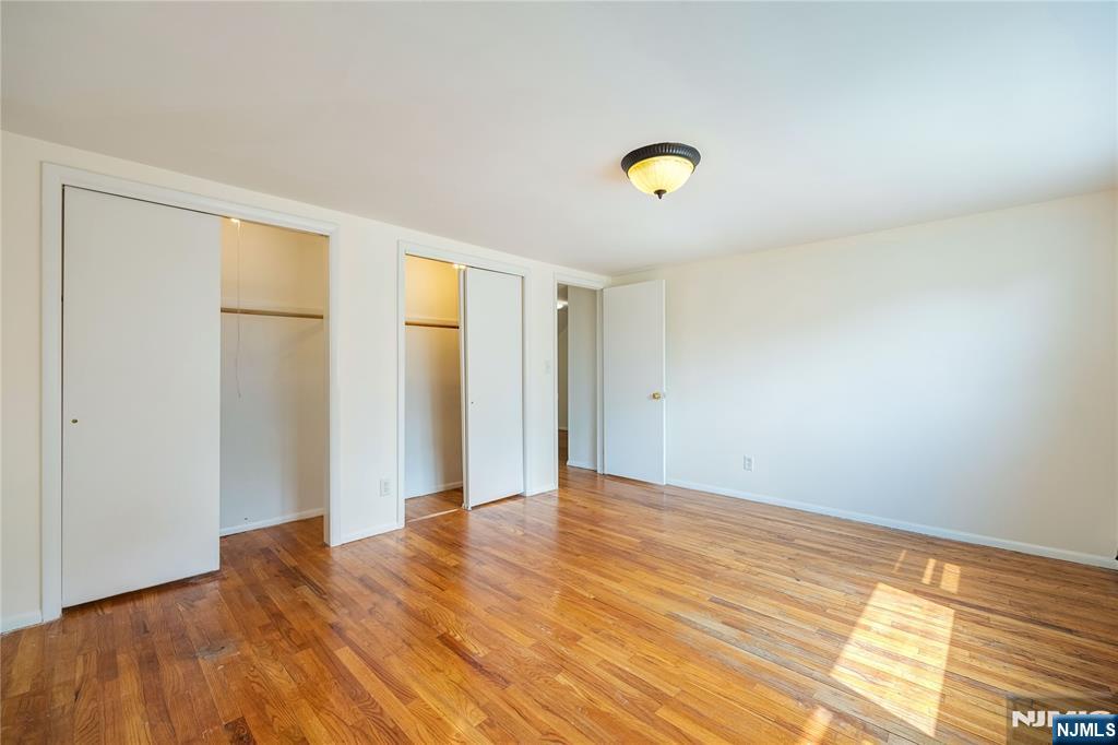 335 10th Street 2nd Fl. Property Photo 11