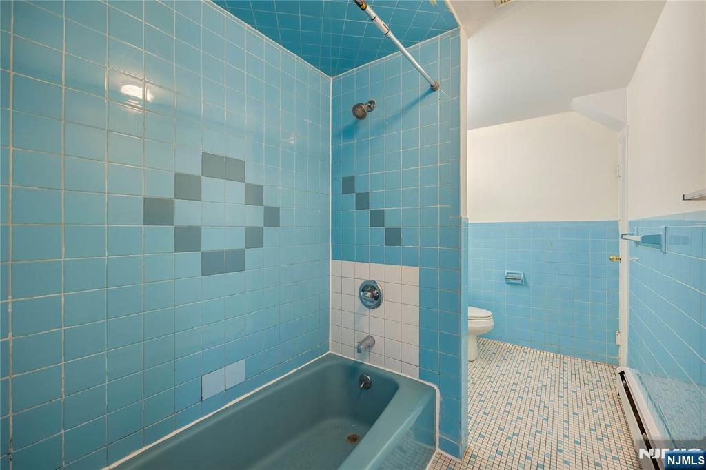 335 10th Street 2nd Fl. Property Photo 13