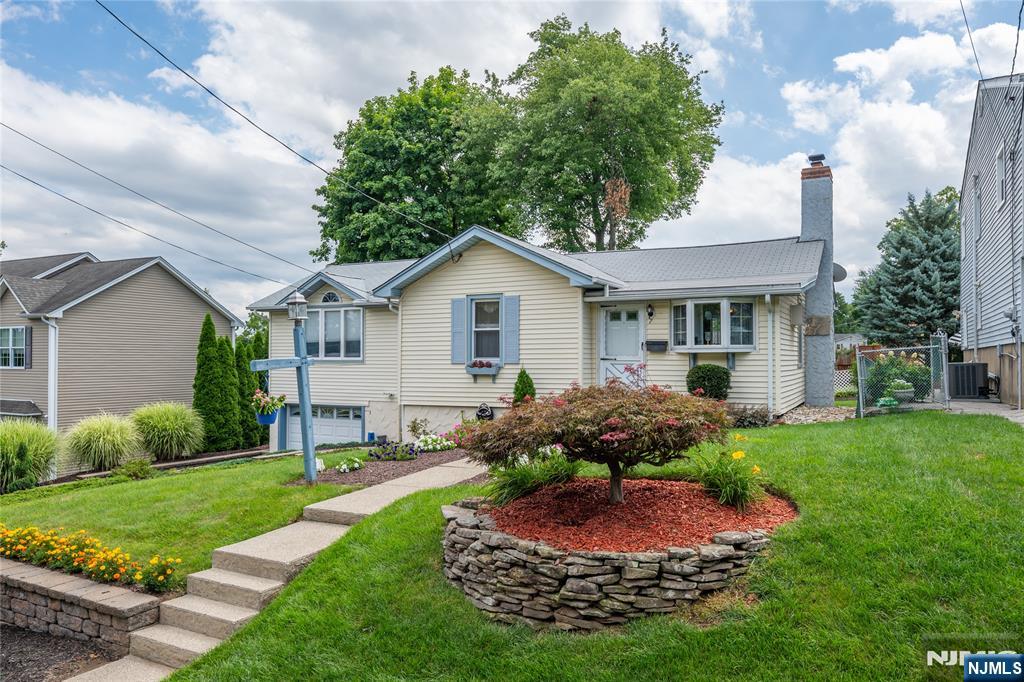 7 Oswego Avenue Property Photo 2
