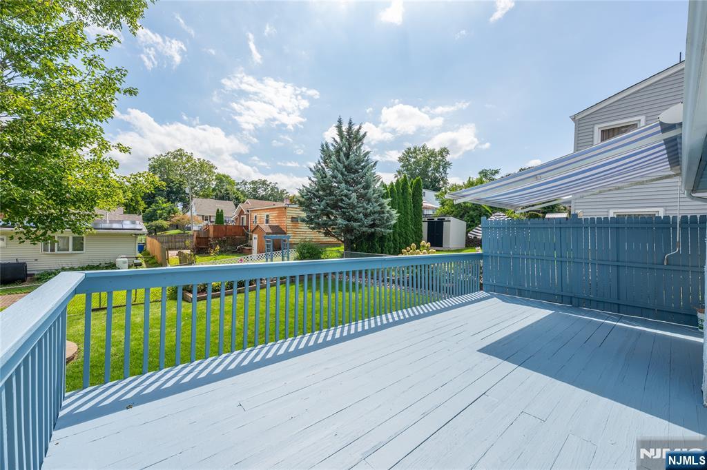 7 Oswego Avenue Property Photo 9