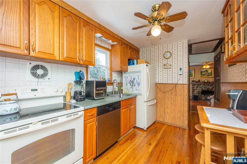 7 Oswego Avenue Property Photo 23