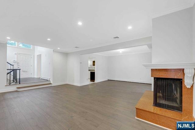 109 E Palisade Avenue 2 Property Photo 13
