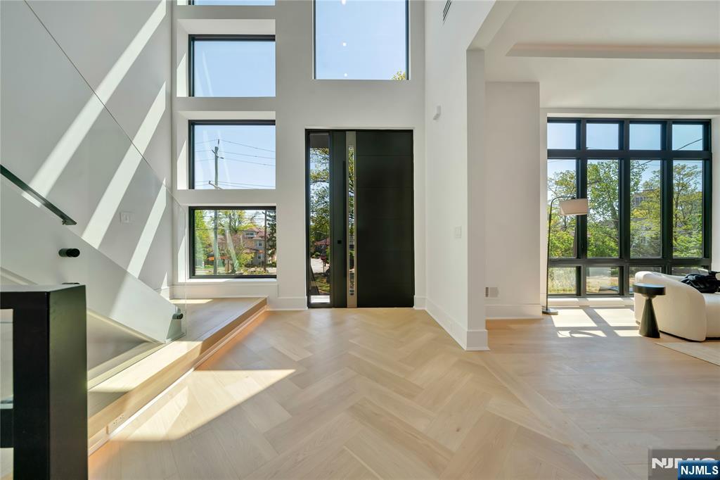 1077 Abbott Boulevard Property Photo 2