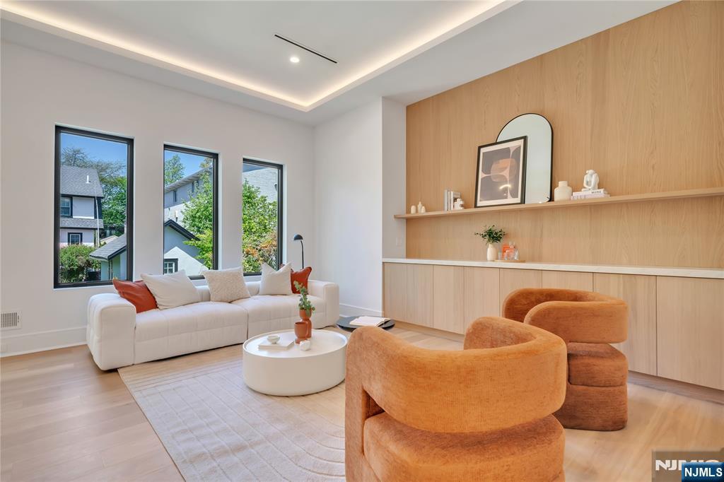 1077 Abbott Boulevard Property Photo 11