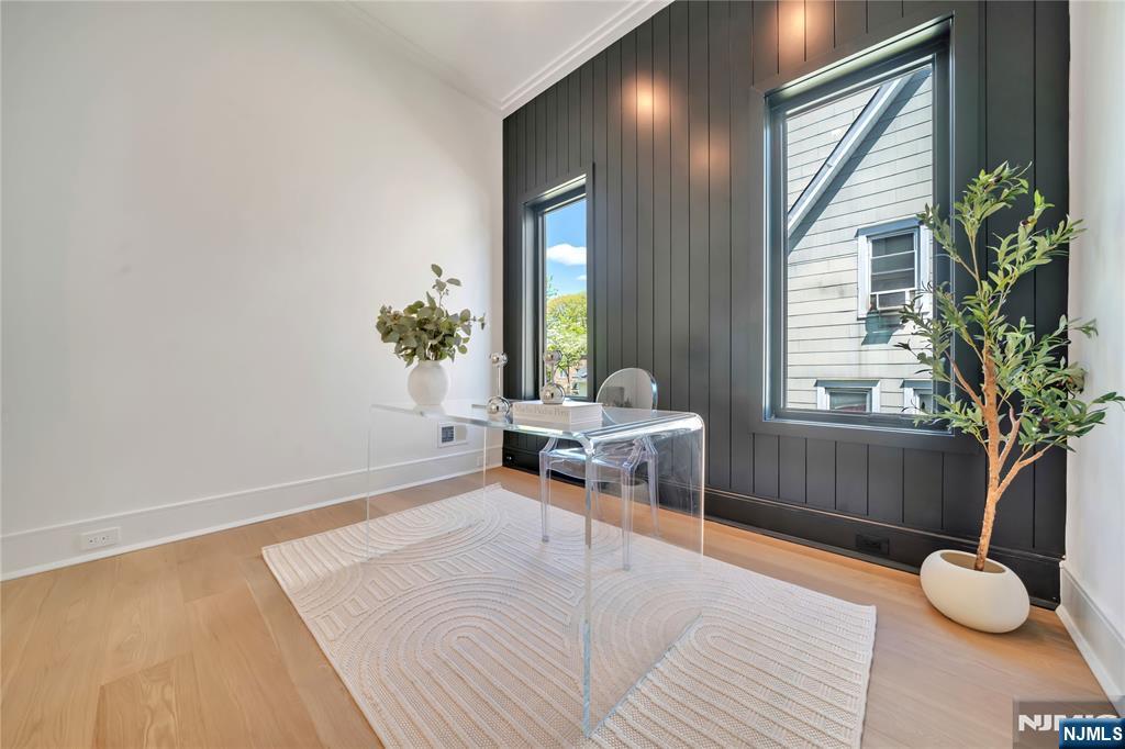 1077 Abbott Boulevard Property Photo 14