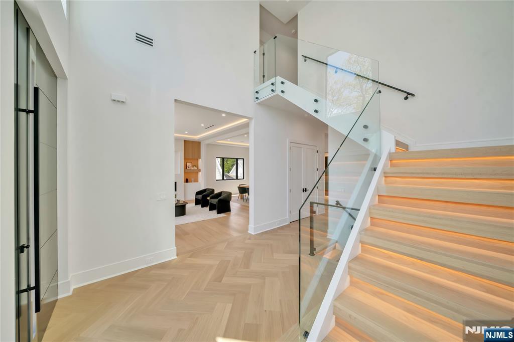 1077 Abbott Boulevard Property Photo 16
