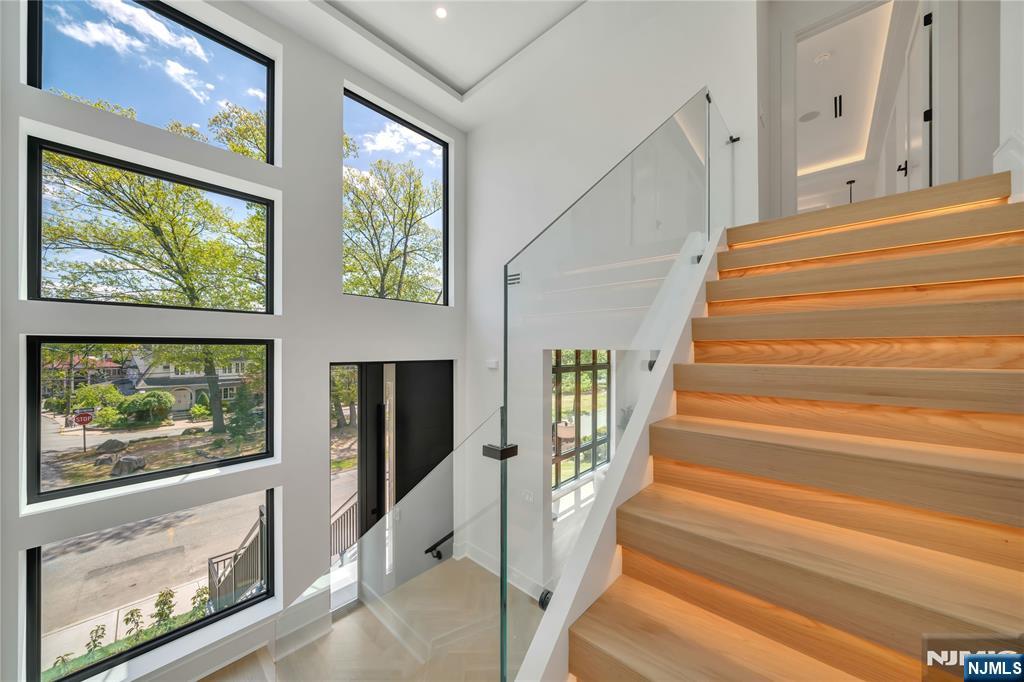 1077 Abbott Boulevard Property Photo 23