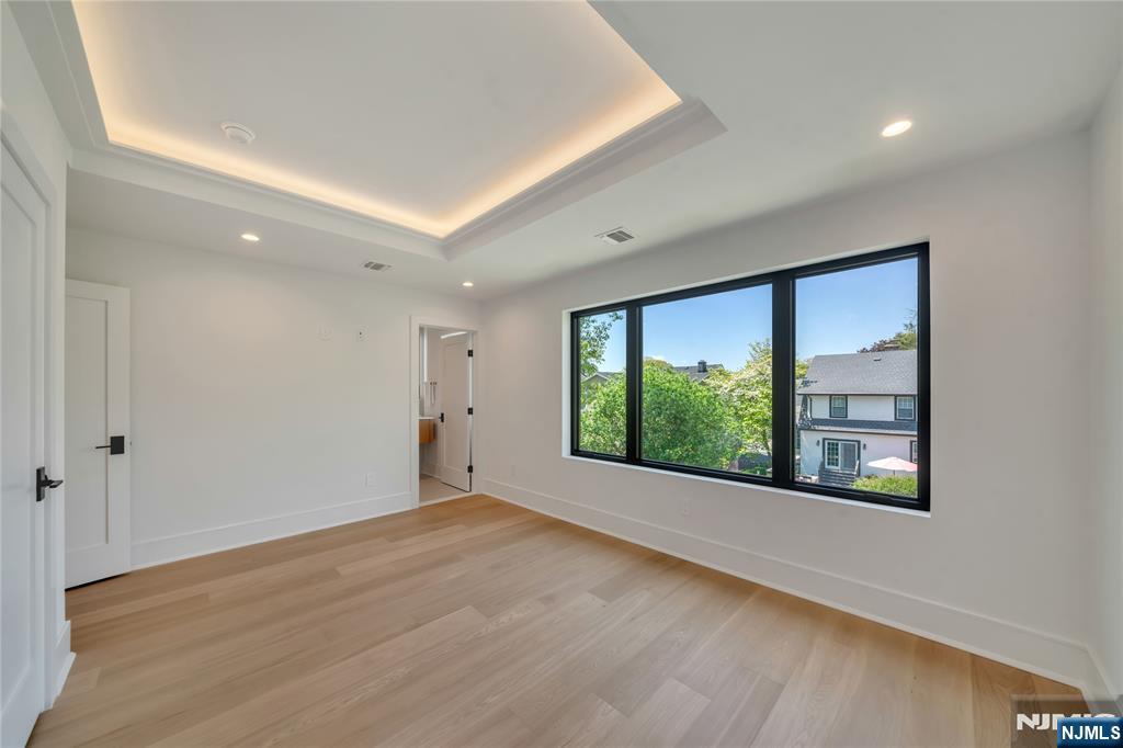 1077 Abbott Boulevard Property Photo 32