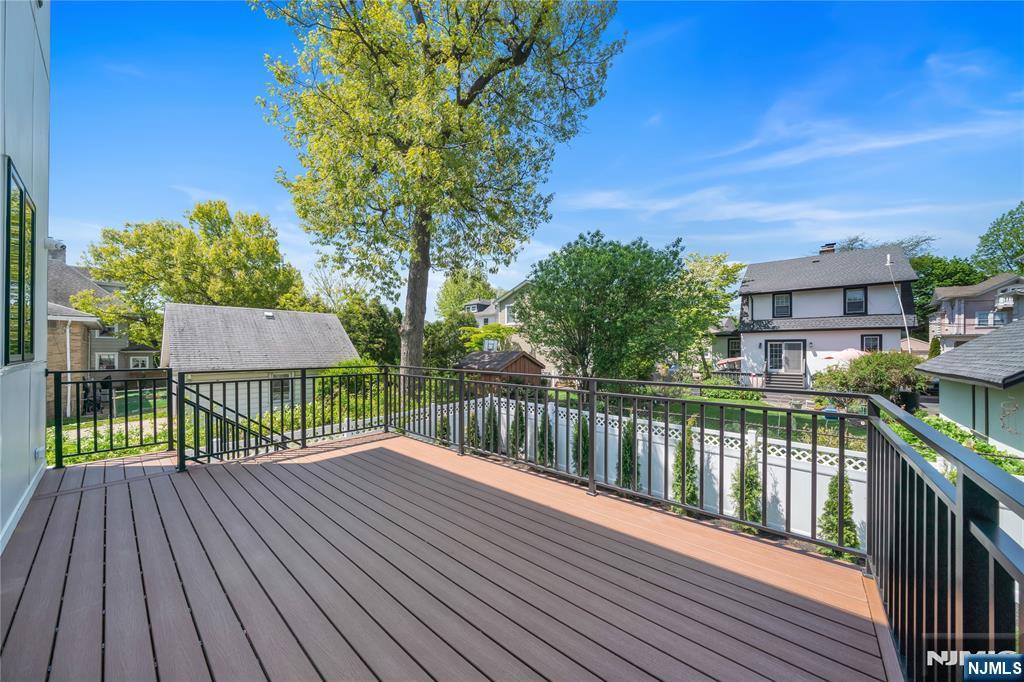 1077 Abbott Boulevard Property Photo 37