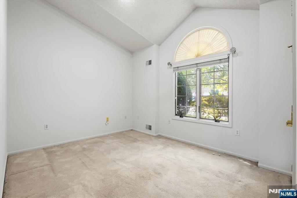 66 Harwood Road Property Photo 21