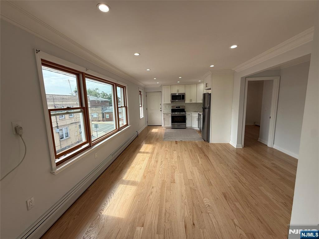 307 9th Street 3b Property Photo 2