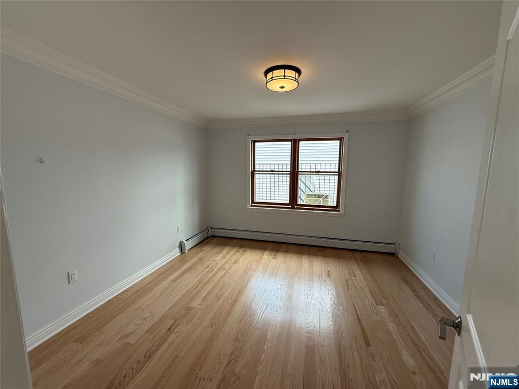 307 9th Street 3b Property Photo 6