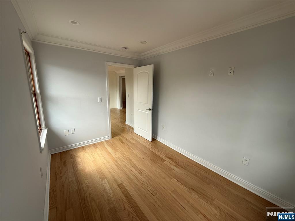 307 9th Street 3b Property Photo 9