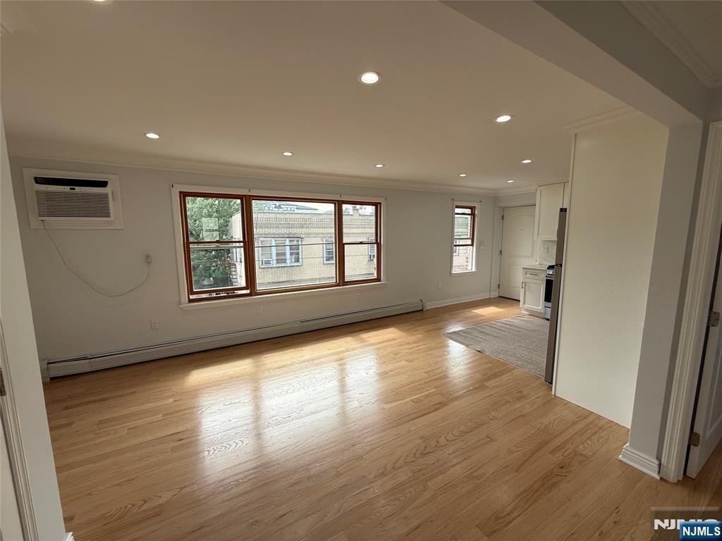 307 9th Street 3b Property Photo 12