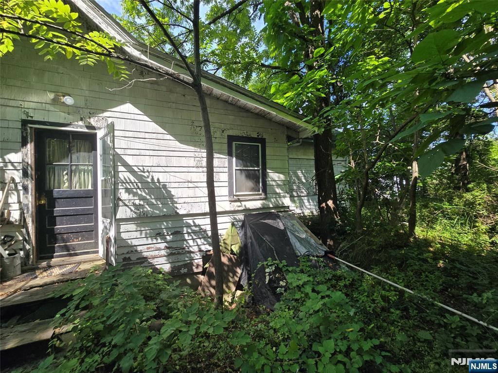 2 Hewlett Road Property Photo 6