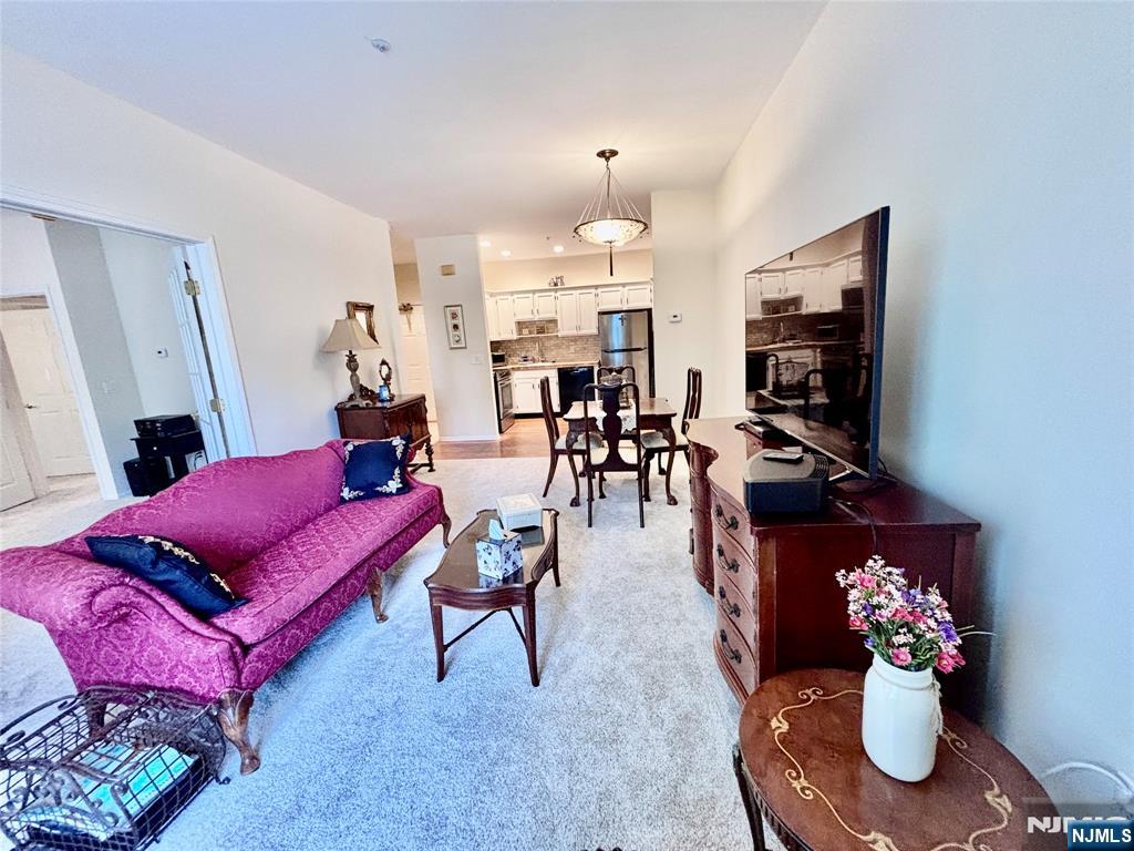 5302 Richmond Road Property Photo 1