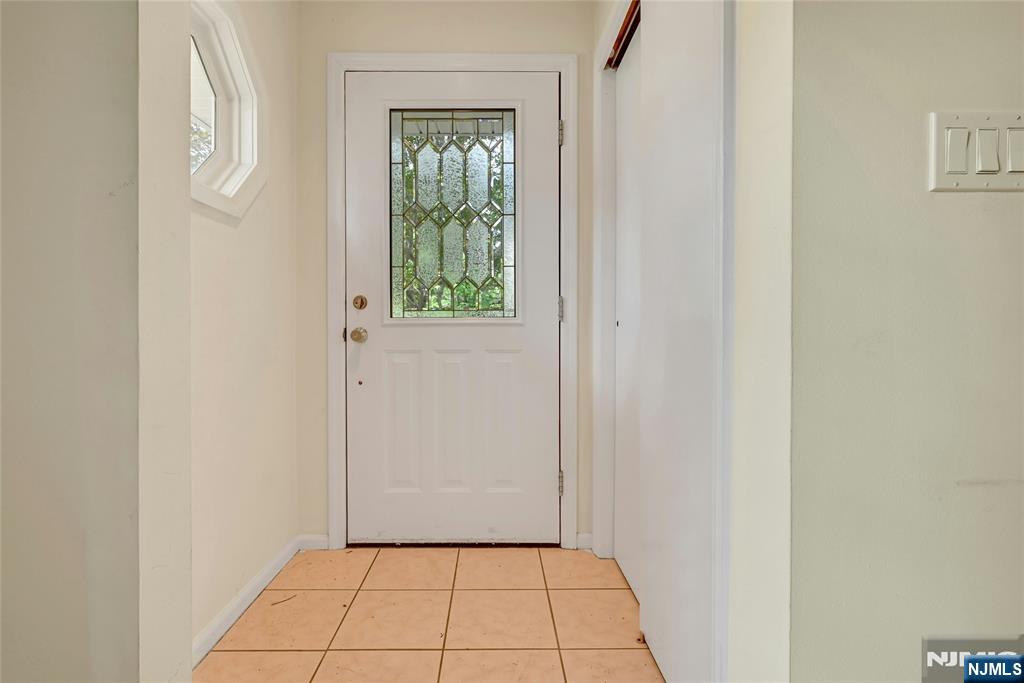 12 Leoson Parkway Property Photo 4