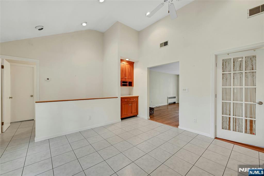 12 Leoson Parkway Property Photo 12
