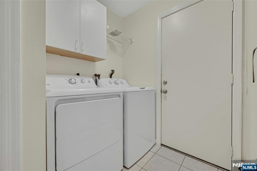 12 Leoson Parkway Property Photo 14