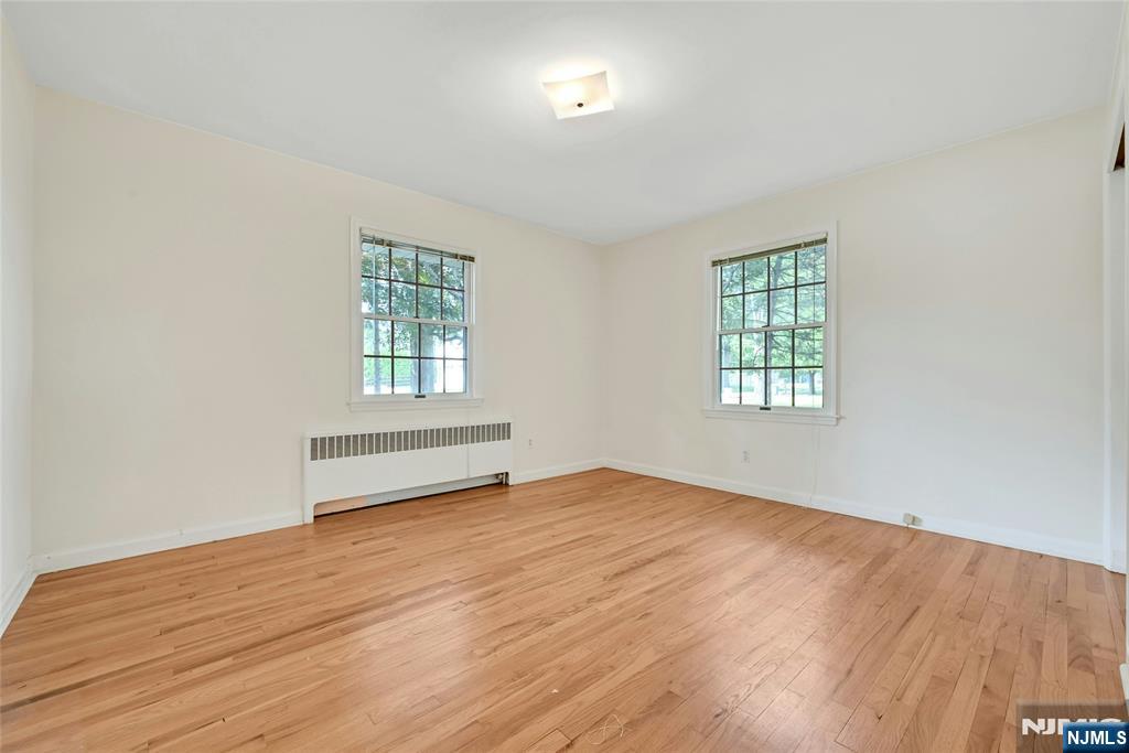 12 Leoson Parkway Property Photo 17