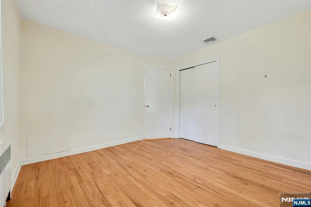 12 Leoson Parkway Property Photo 18