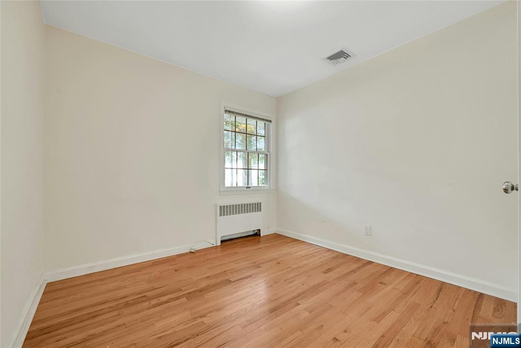 12 Leoson Parkway Property Photo 20