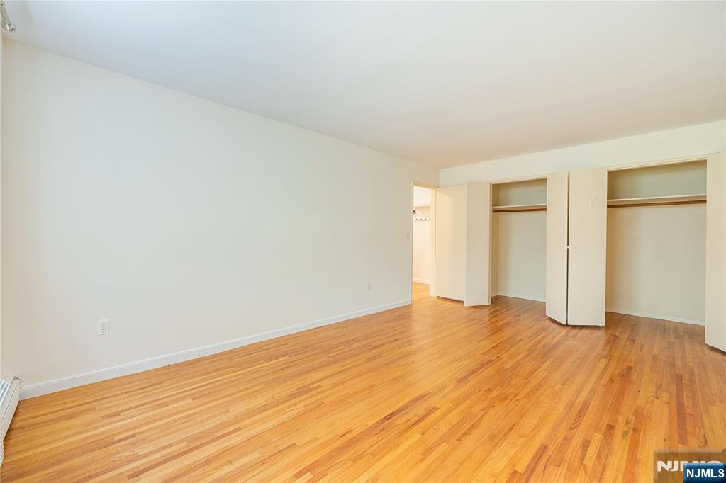 605 Grove Street H1 Property Photo 13