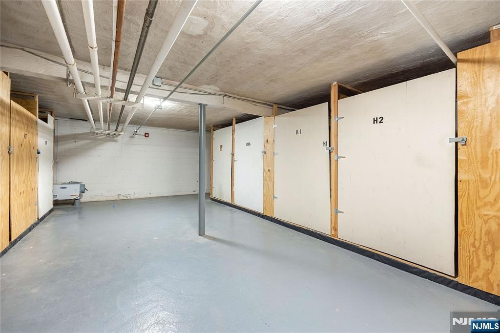 605 Grove Street H1 Property Photo 15