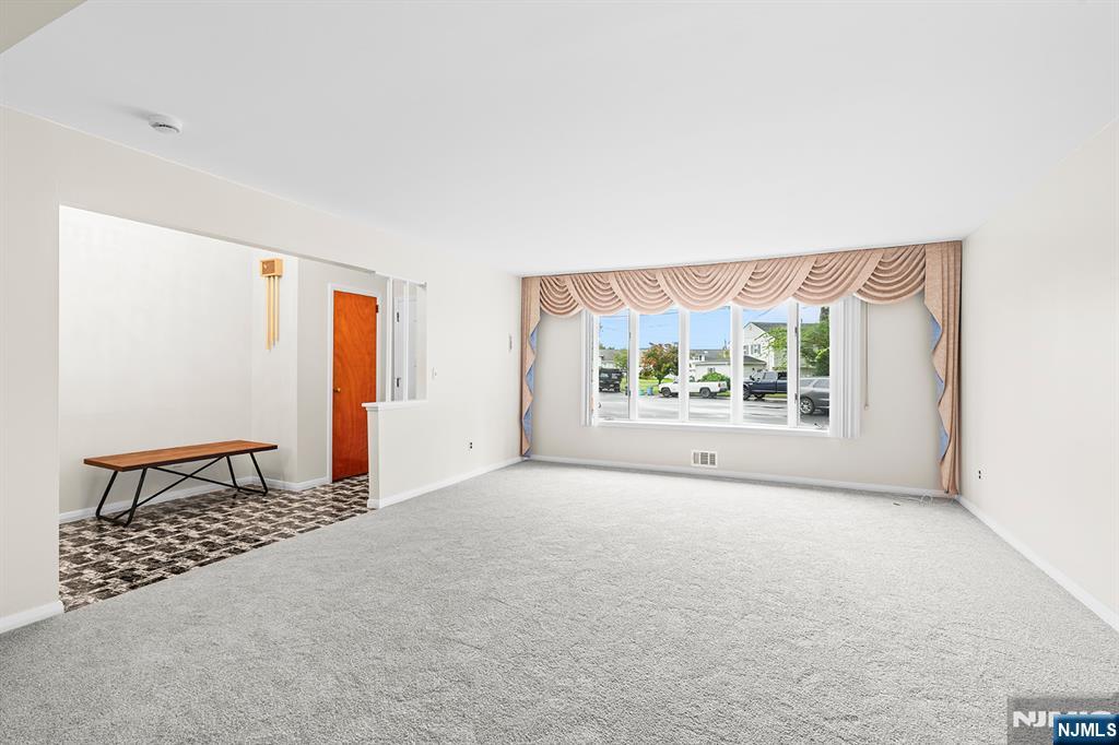 18 Ravine Court Property Photo 3