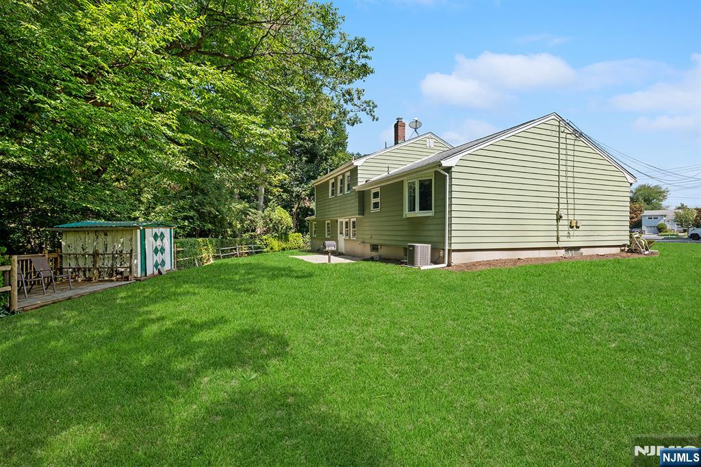 18 Ravine Court Property Photo 21
