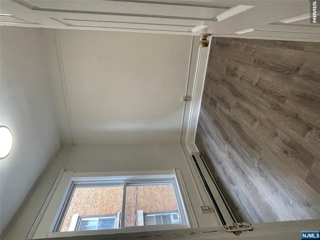14 Hilliard Avenue 5 Property Photo 9