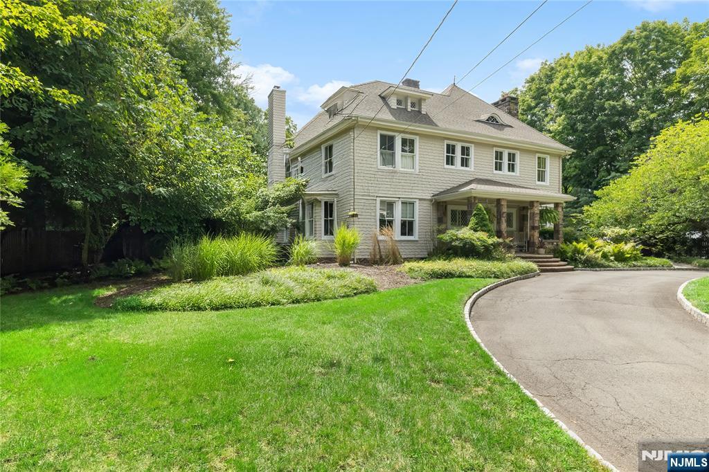 128 Westervelt Avenue Property Photo 3