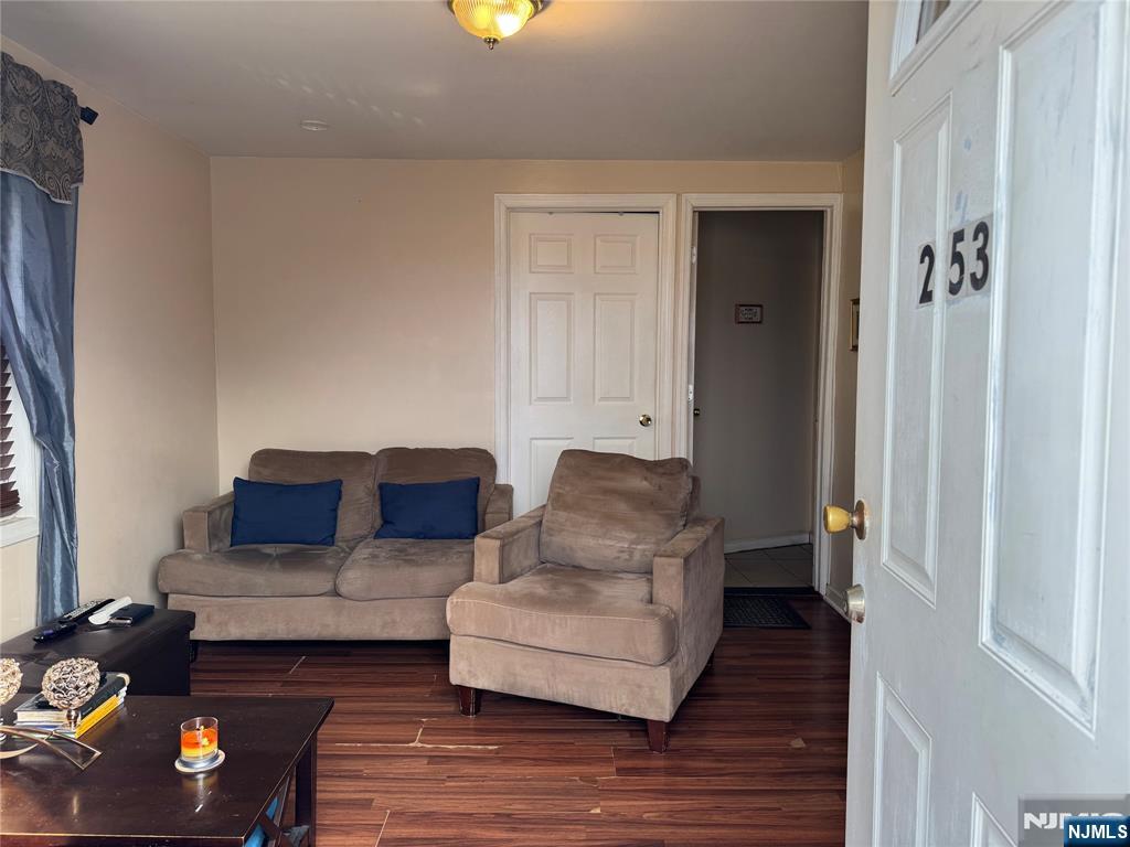 253 Crystal Street Property Photo 11