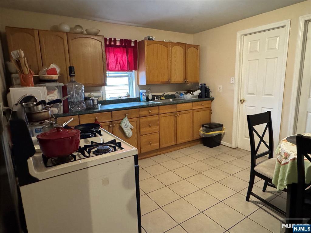 253 Crystal Street Property Photo 17