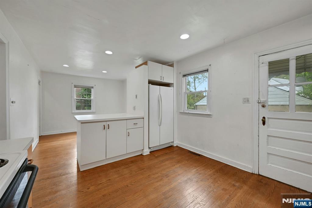11 Pine Street Property Photo 11