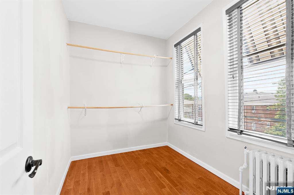 307 Henry Street 2 Property Photo 10
