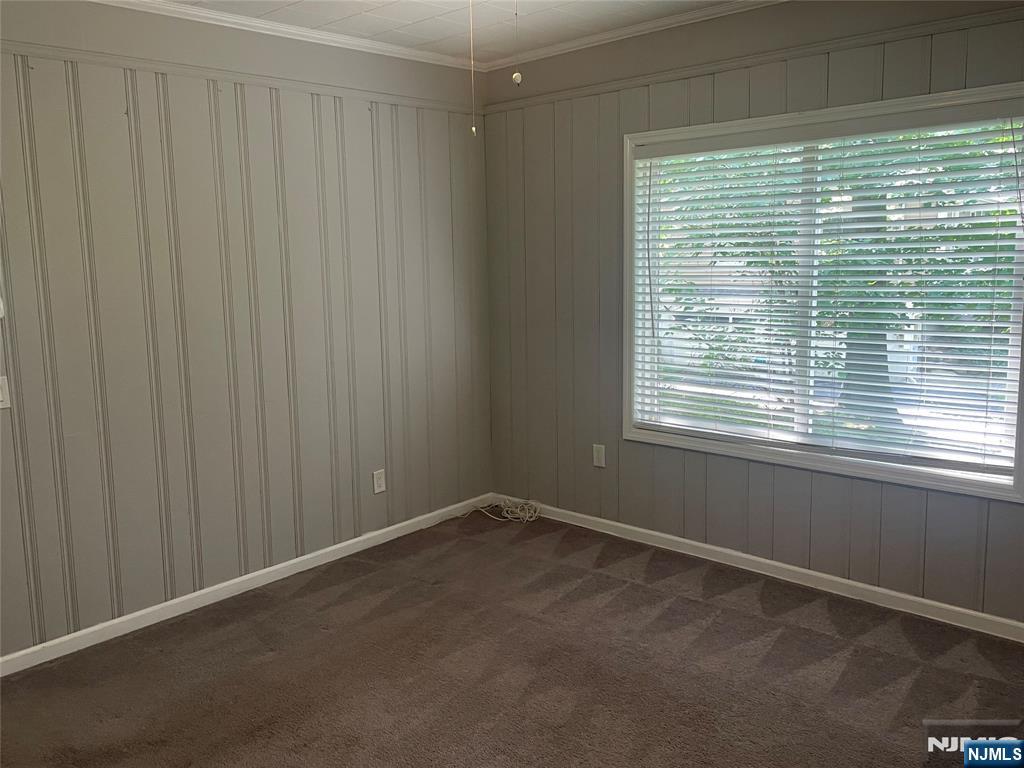 606 Wyckoff Avenue A Property Photo 6