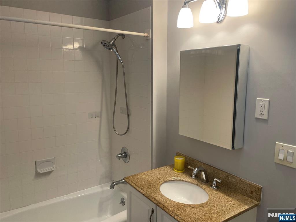 606 Wyckoff Avenue A Property Photo 13