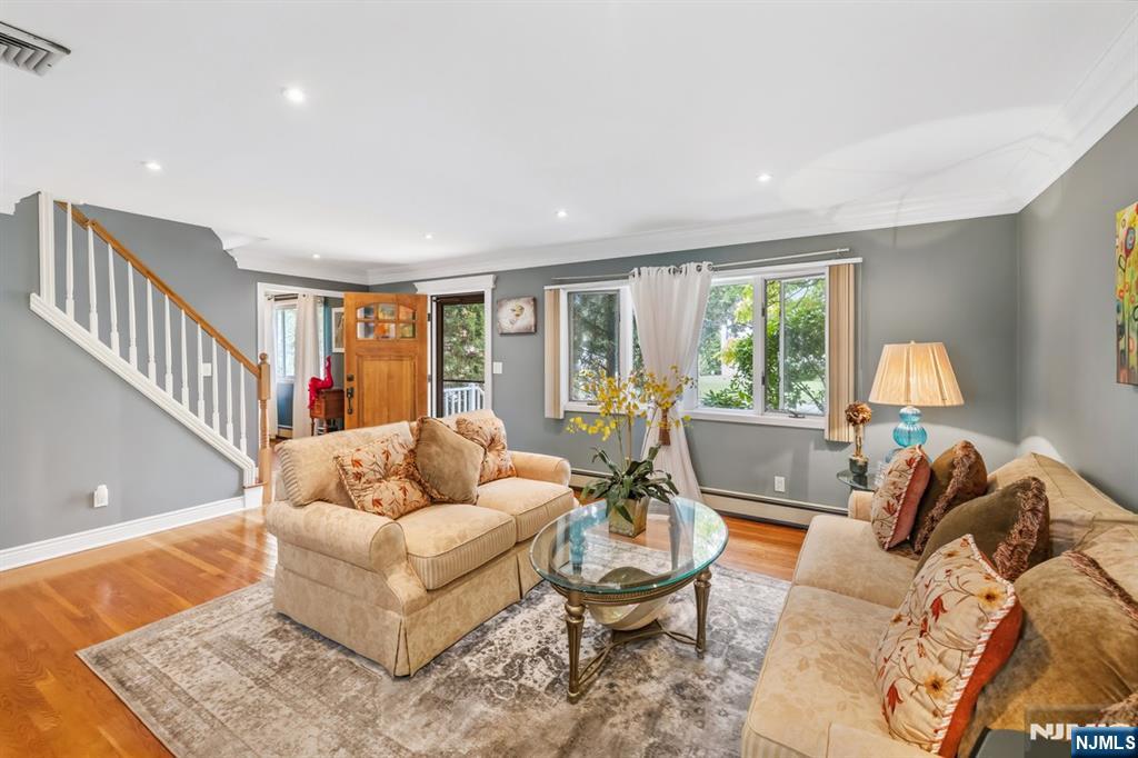 663 Plympton Street Property Photo 14