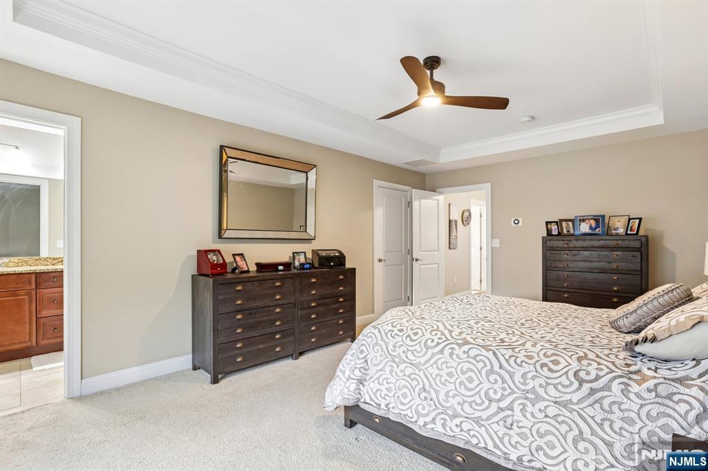 35 Red Oak Court Property Photo 12