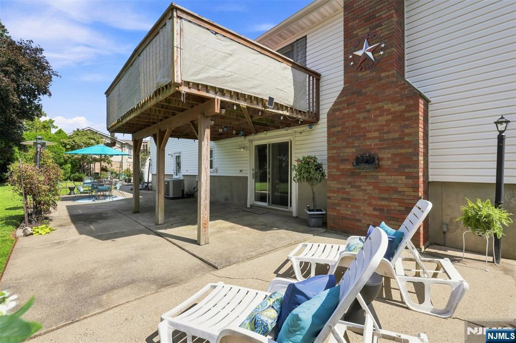 17 Dando Court Property Photo 31