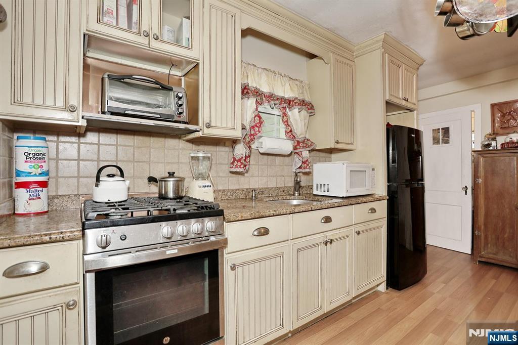 84 Race Track Drive Property Photo 26