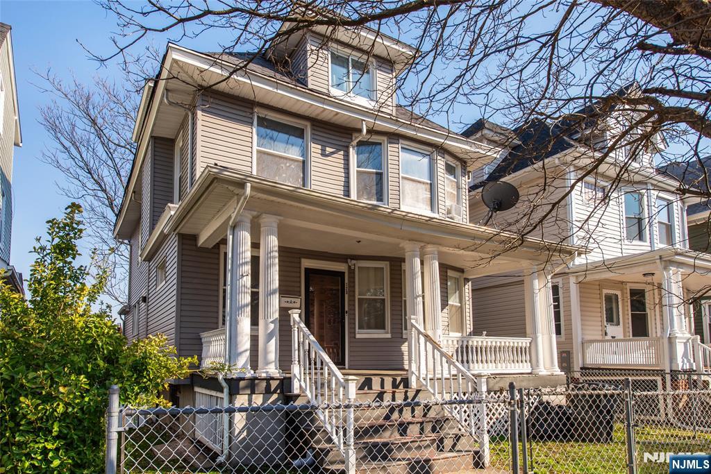 120 Essex Avenue Property Photo 1