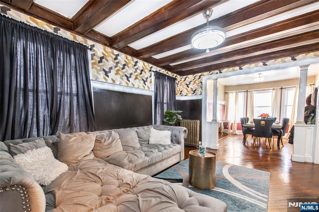 120 Essex Avenue Property Photo 3