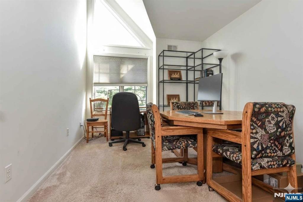 133 Surrey Court Property Photo 19