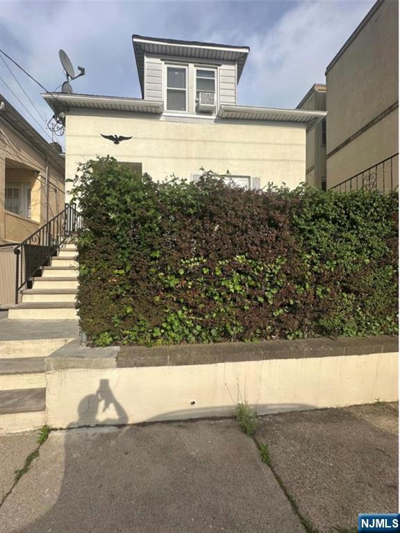 282 Macarthur Avenue 2 Property Photo 1
